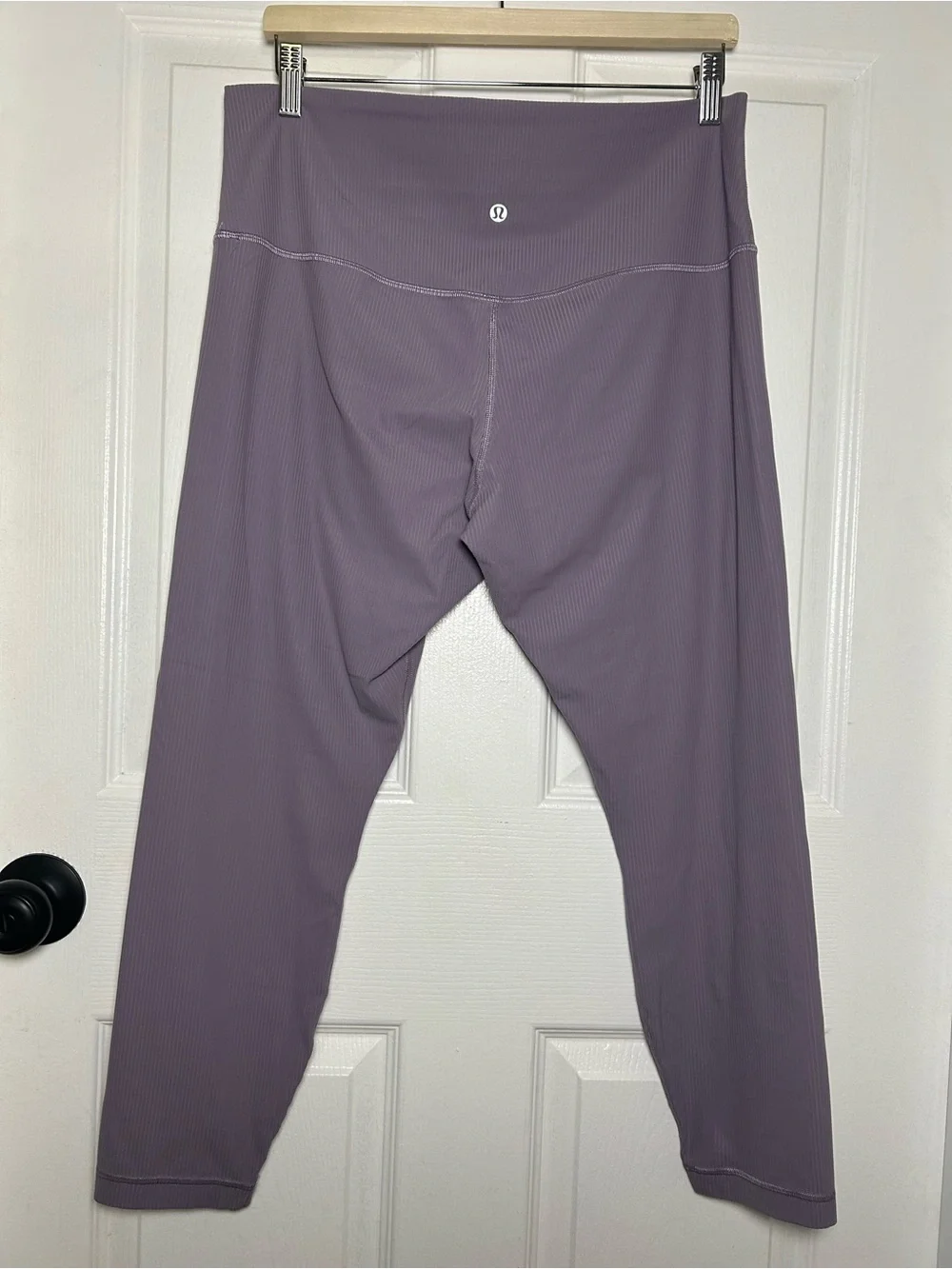 lululemon athletica Ribbed Cropped Leggings - Light Lavender